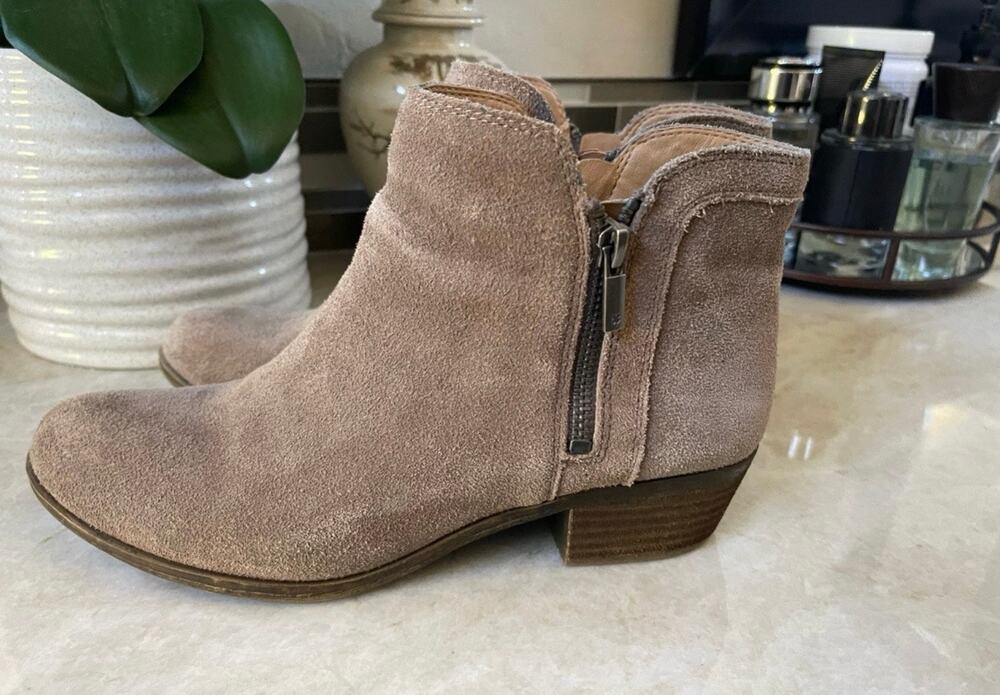 Lucky Brand beige suede leather booties sz 9